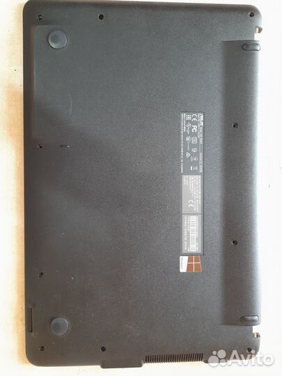 Ноутбук Asus R540S на запчасти