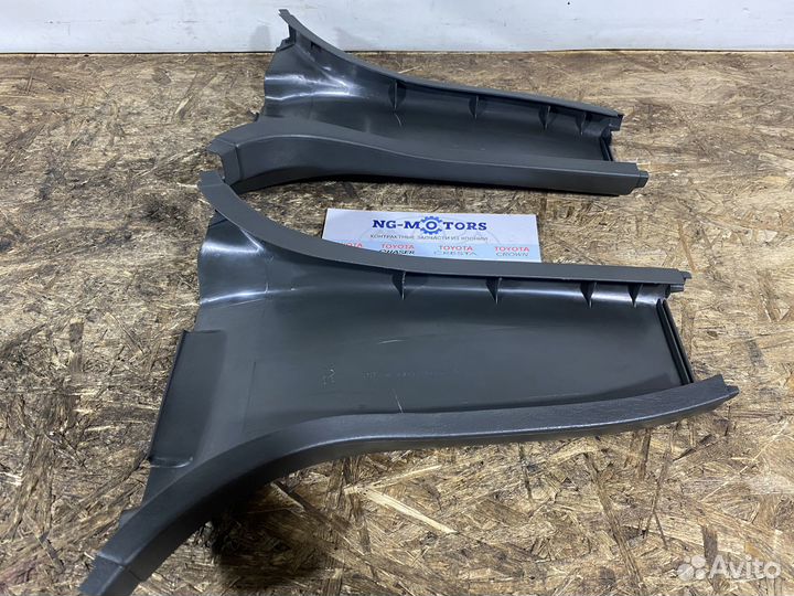 Накладки нижние средних стоек Carina ED ST180