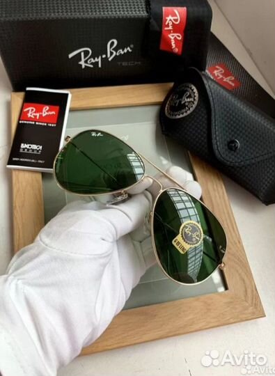 Солнцезащитные очки Ray Ban зеленые