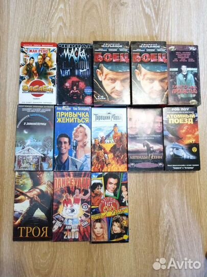 Видеокассеты с фильмами