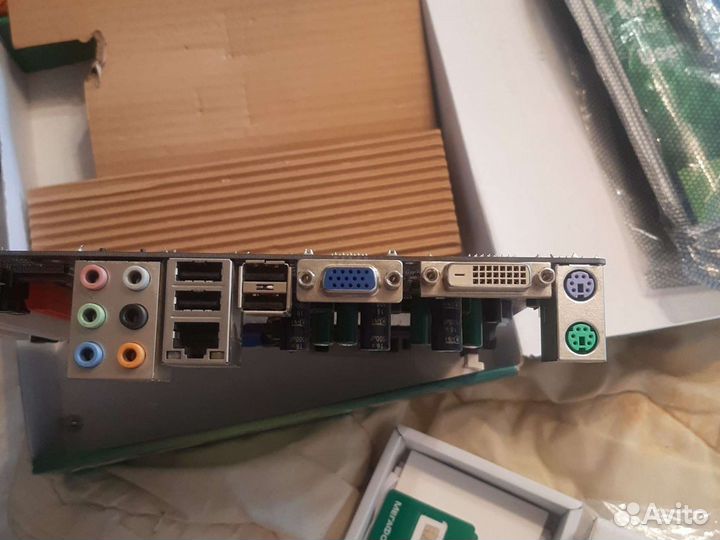 Материнская плата