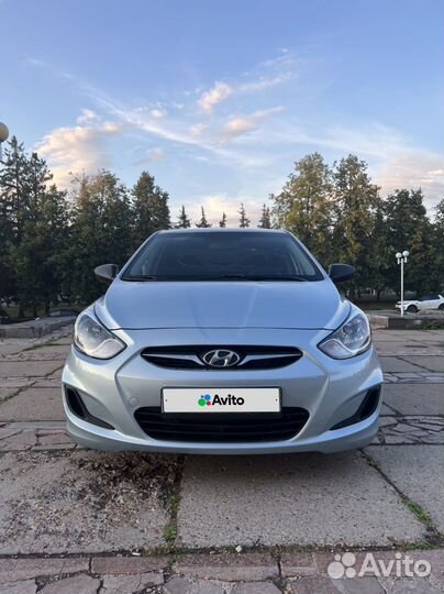Hyundai Solaris 1.6 AT, 2012, 199 000 км