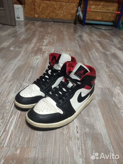 Кроссовки Nike Air Jordan 1