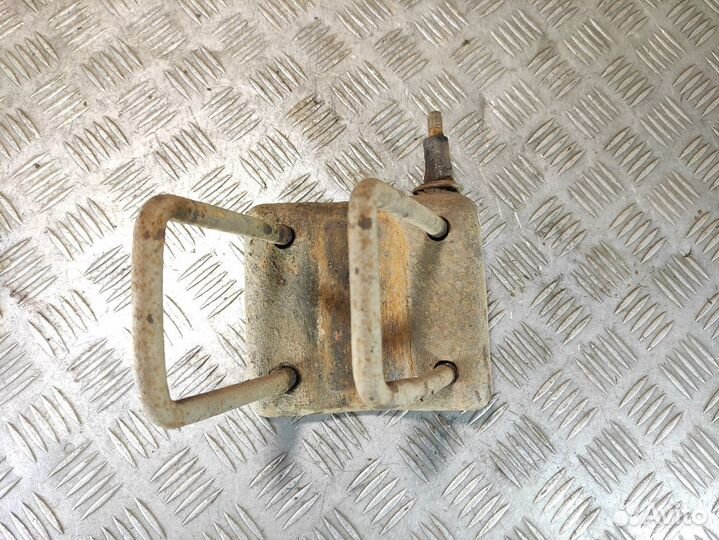 Кронштейн Mitsubishi L200 2006-2016