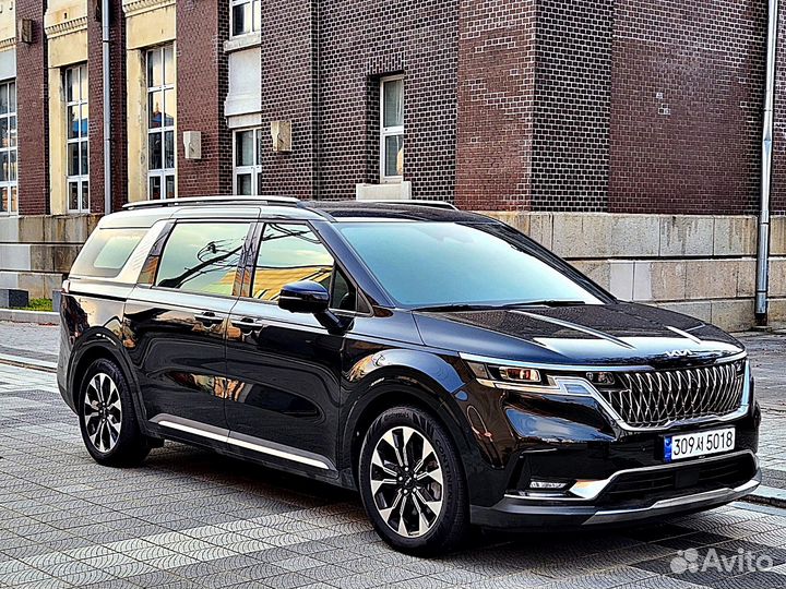 Kia Carnival 2.2 AT, 2022, 10 923 км