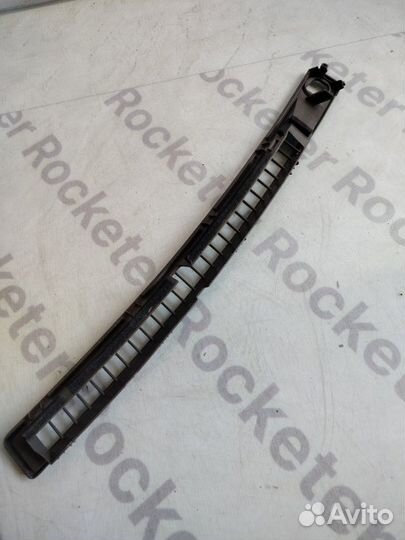 Дефлектор торпедо Nissan Fuga 2006