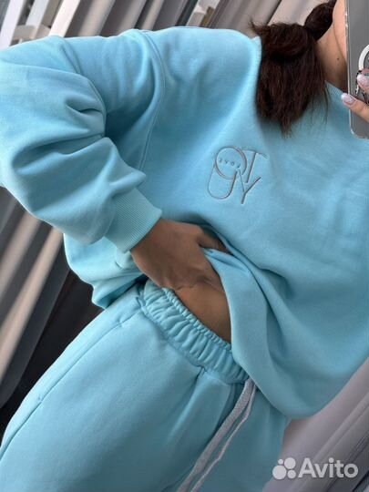 Костюм спортивный