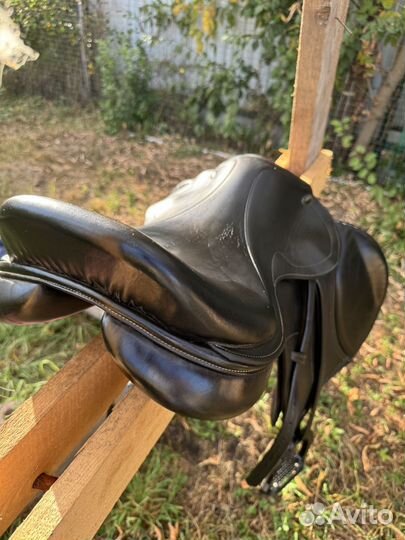 Седло для лошади конкурное