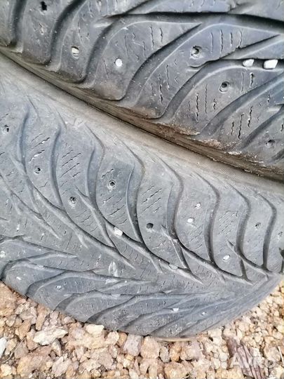Yokohama Bluearth ES32 215/50 R17