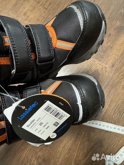 Ботинки зимние lassietec 25р