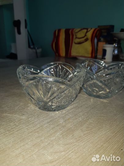 Продам хрустальные вазочки