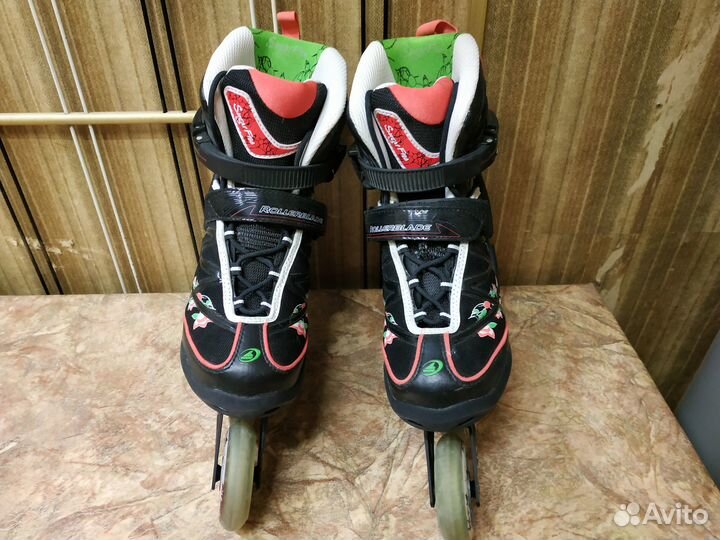 Роликовые коньки женские Rollerblade IKI