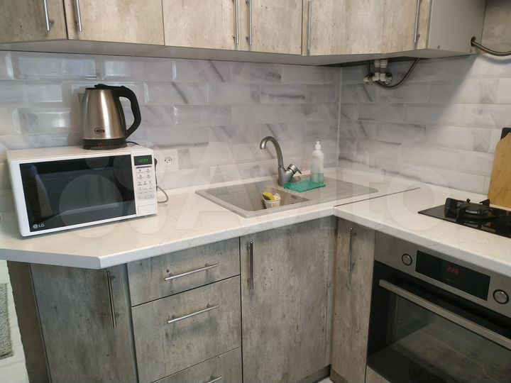 2-к. квартира, 42 м², 2/4 эт.