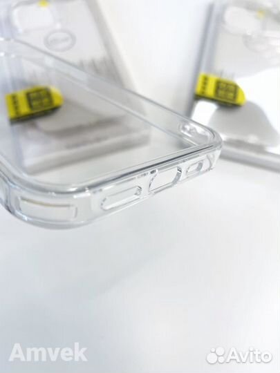 Чехол на iPhone 13 