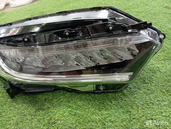 Фара правая Honda Vezel RU LEB 2020