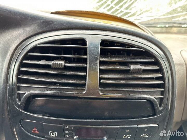 Дефлектор воздушный Kia Sportage FE 2000