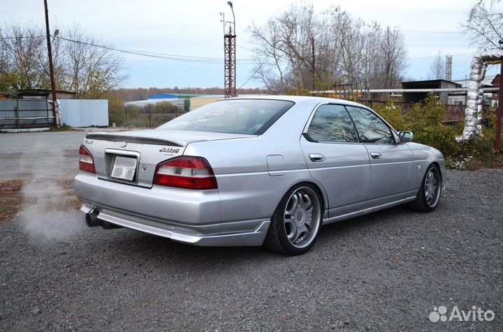 Nissan Laurel 2.0 AT, 1999, 300 000 км