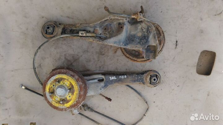 Ступица задняя в сборе для Mitsubishi Carisma DA