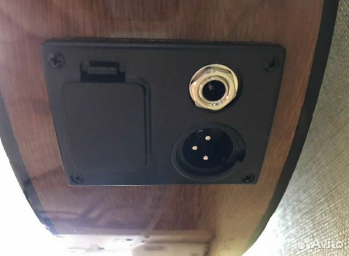 Электроакустическая гитара yamaha c40