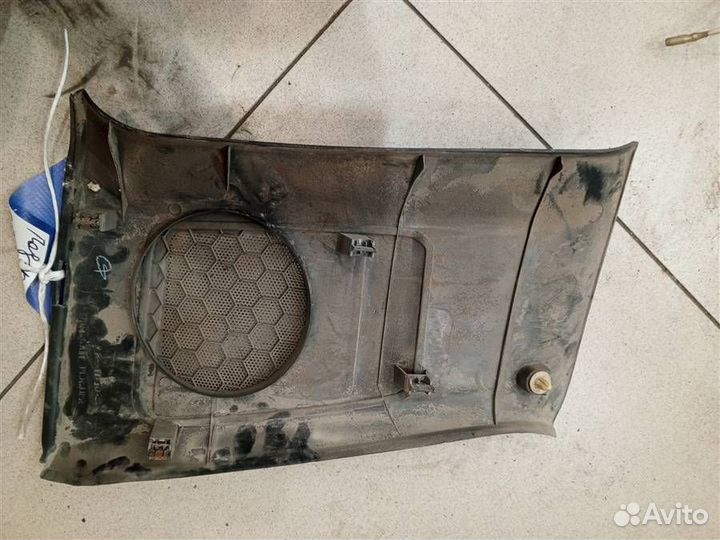 Обшивка стойки задняя левая (внутри) Mitsubishi P