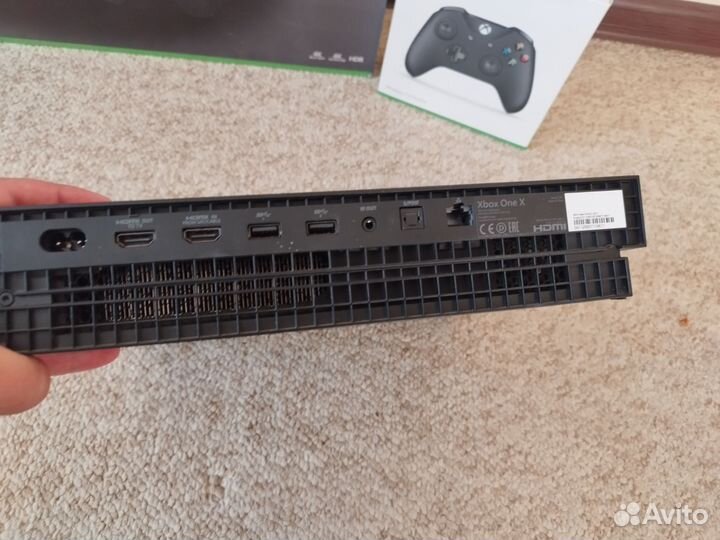 Xbox One x 1tb 4 k