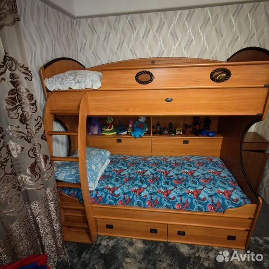 Двухъярусная кровать бу