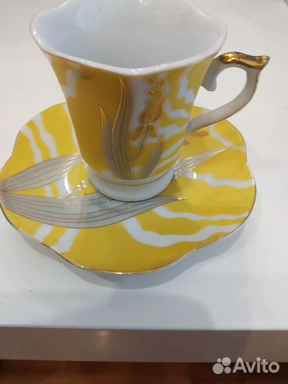 Чашка с блюдцем для кофе