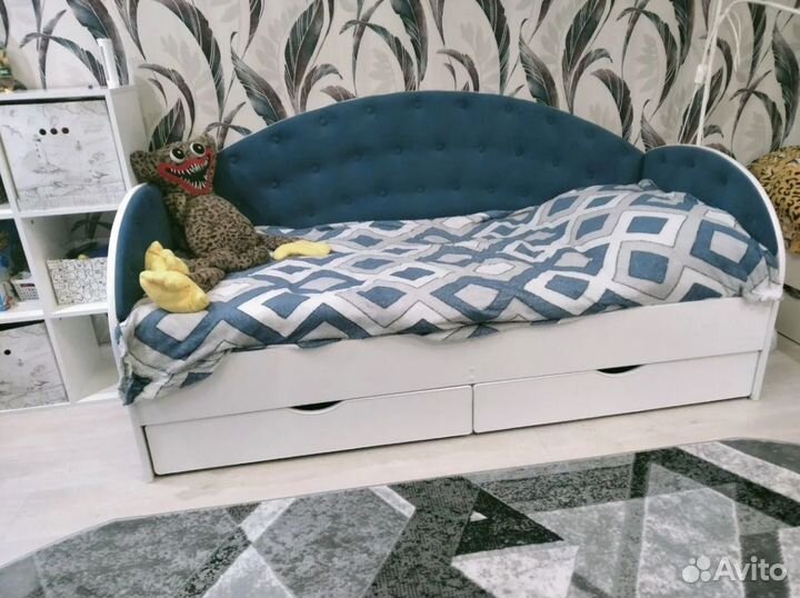 Кровать софа 10.1 с мягкими спинками