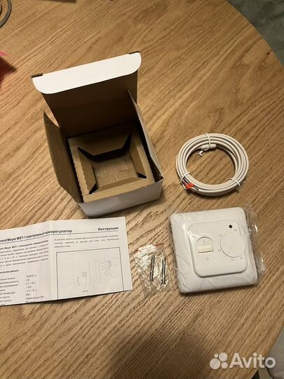 Терморегулятор механический белый