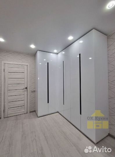 Шкаф в прихожую