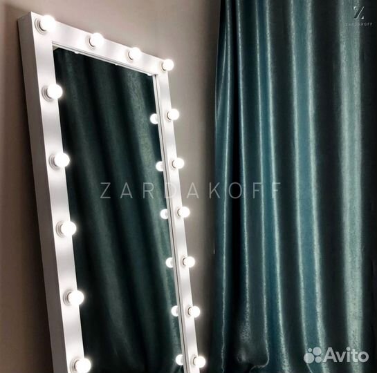 Гримерное зеркало с подсветкой