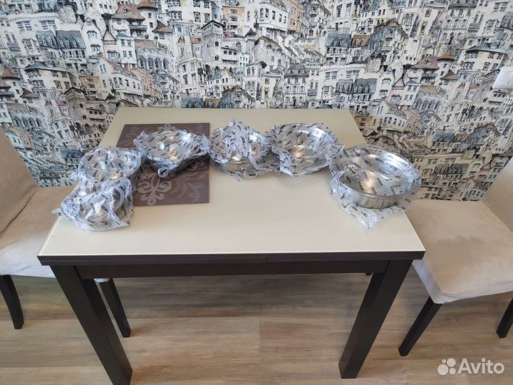 Набор столовой посуды из жести новый