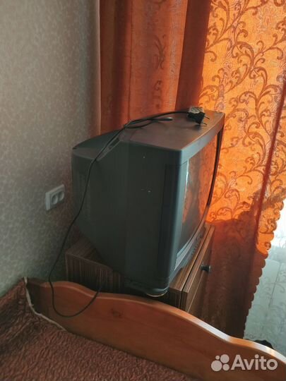 Телевизор samsung