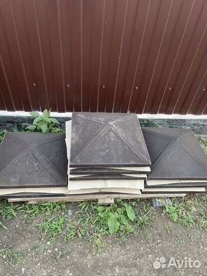 Колпаки на столбы забора