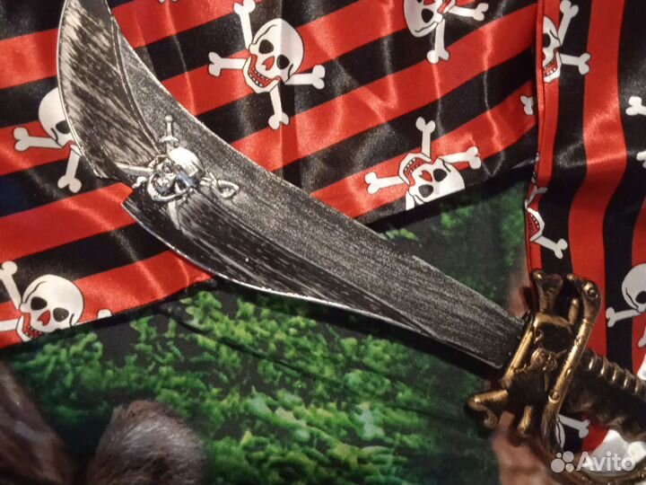 Новогодний костюм пирата