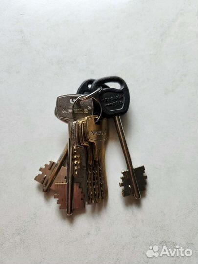 Дверь входная металлическая с терморазрывом