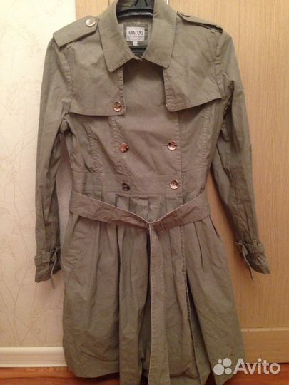 Женский плащ