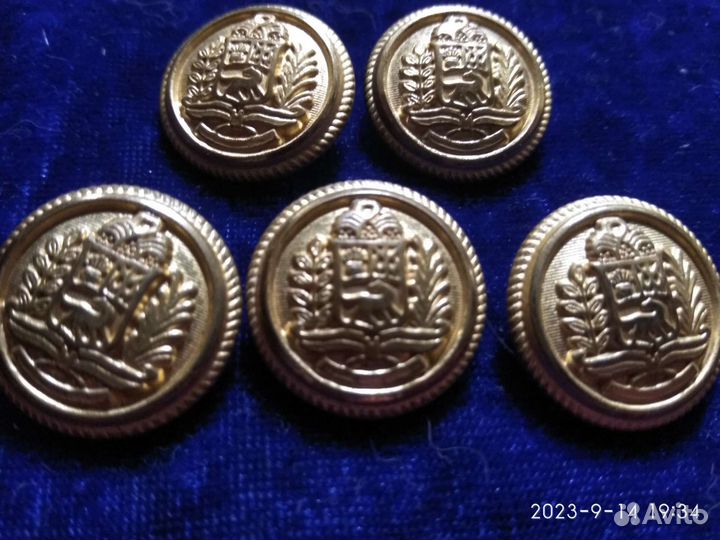 Пуговицы латунь полностью