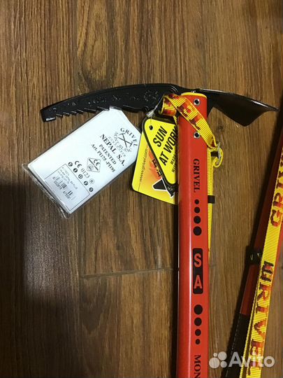 Ледоруб grivel nepal