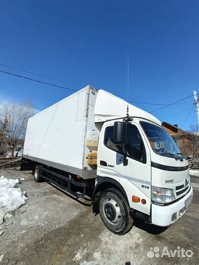 Hino 300 (Dutro), 2010