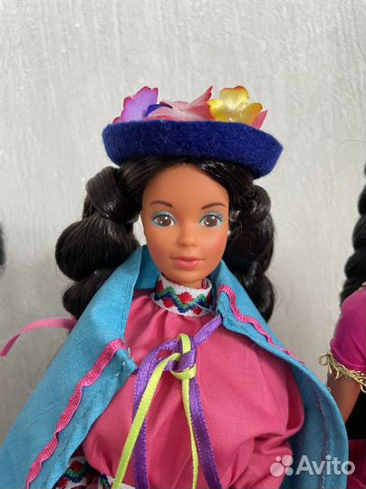 Кулы Барби в национальных костюмах южанки