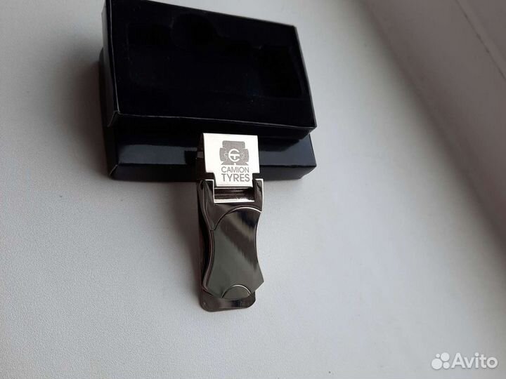 Держатель для денег