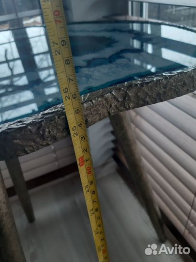 Декоративный столик