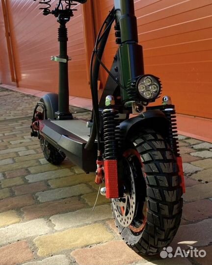 Электросамокат Куго