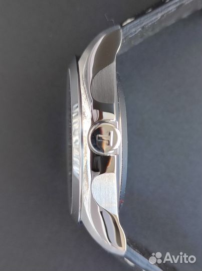 Часы Tissot Couturier Secret Date T0354461605102