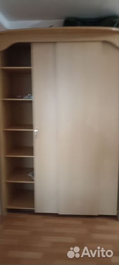 Шкаф