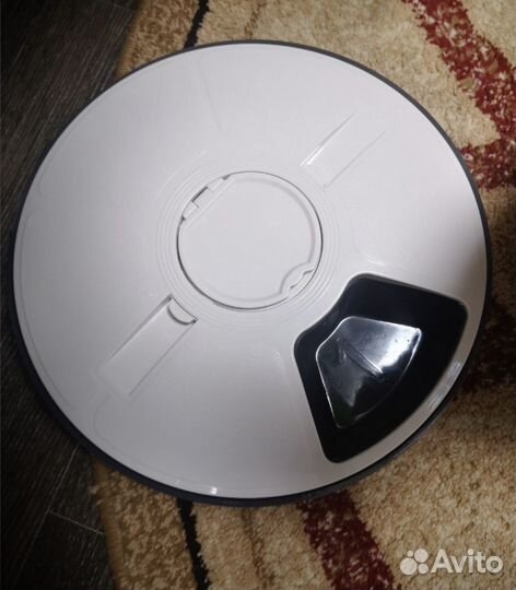 Автоматическая кормушка для кошек и собак