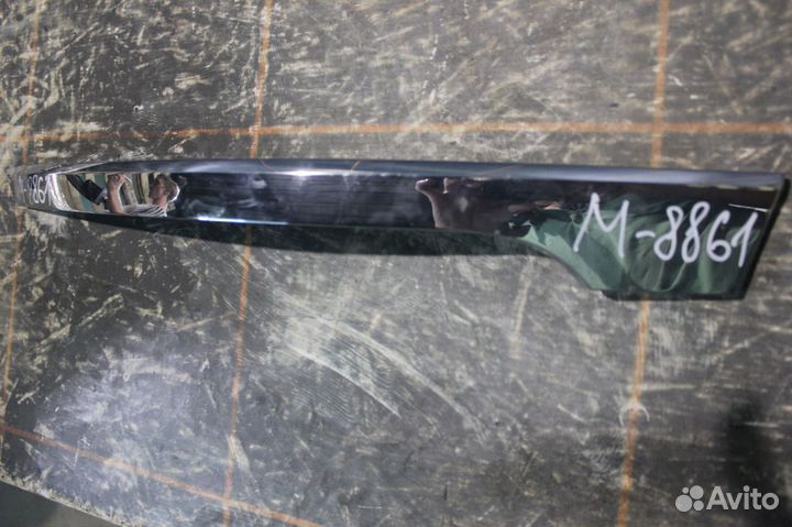 Молдинг бампера заднего правый-Volkswagen Touareg