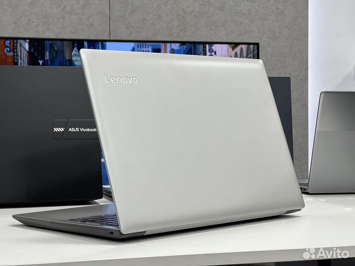 Игровой ноут 8G озу SSD256g GeForce 2G FHD