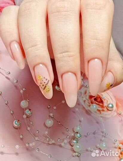 Маникюр и педикюр